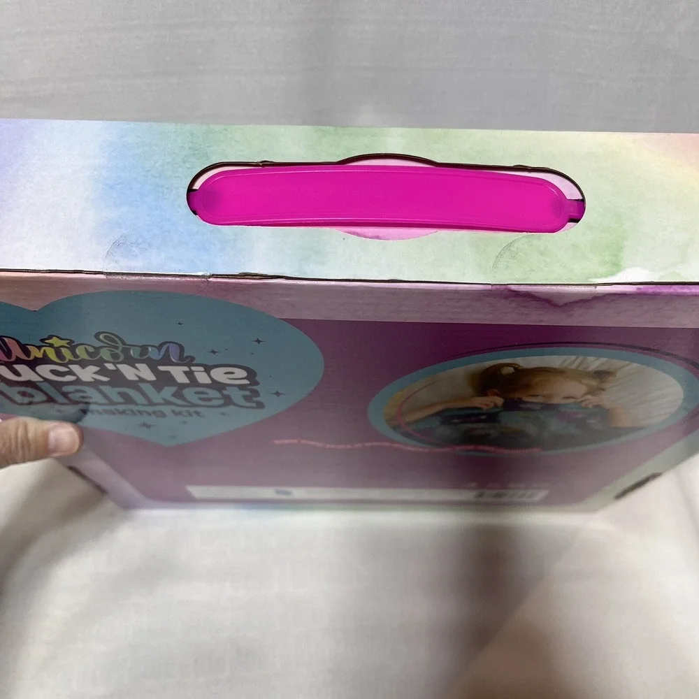 Pretty Me Unicorn Tuck N' Tie Fleece Blanket Making Kit DIY Crafts for Girls
